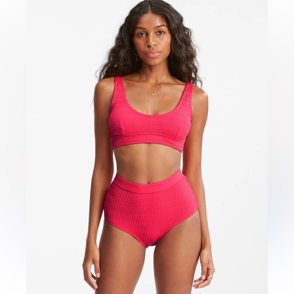 NWT Billabong Chasing Tides Elliot bikini set. Size Medium bottom, Large Top. - Picture 14 of 16